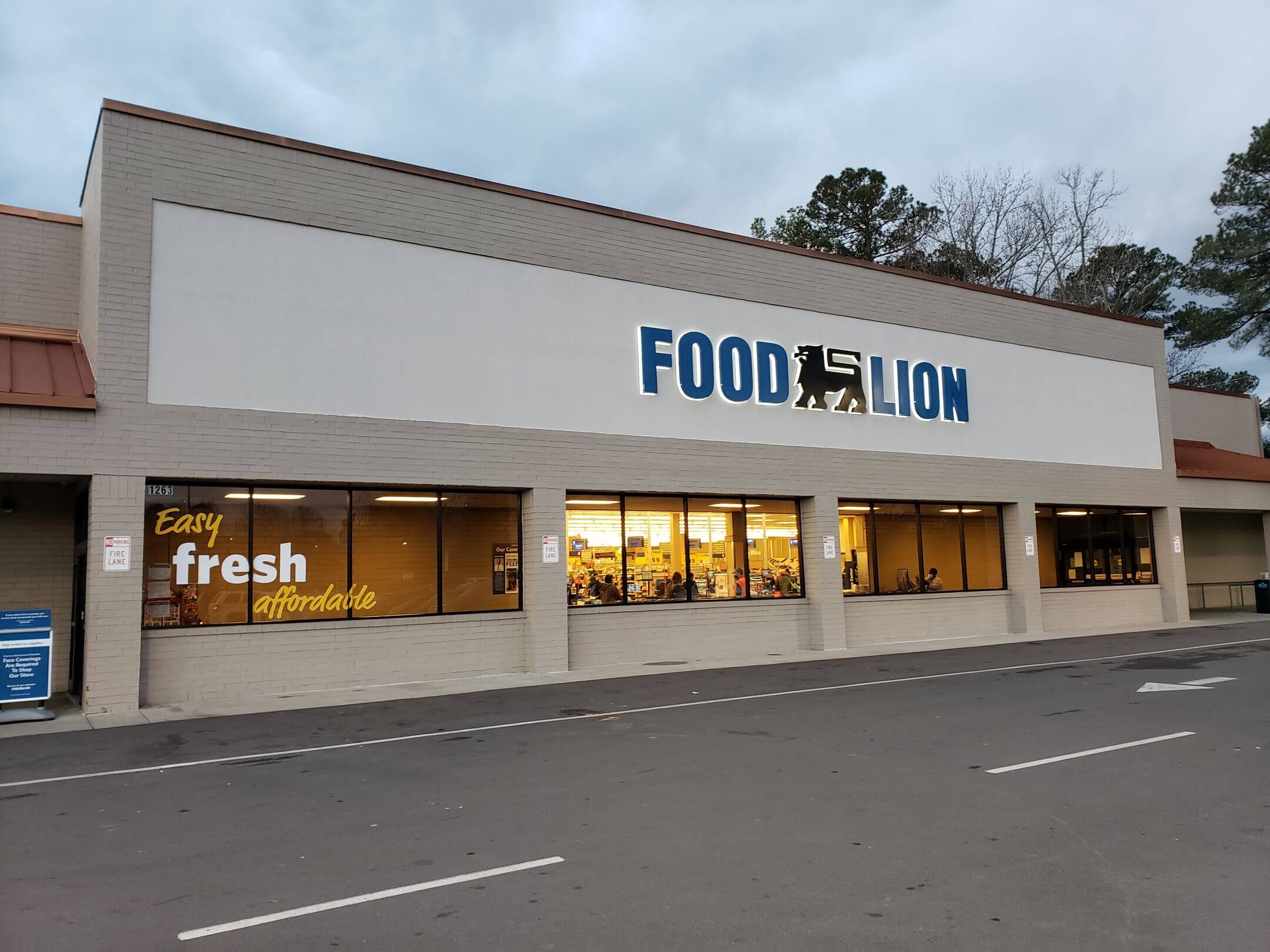 Henderson Pointe Food Lion 1