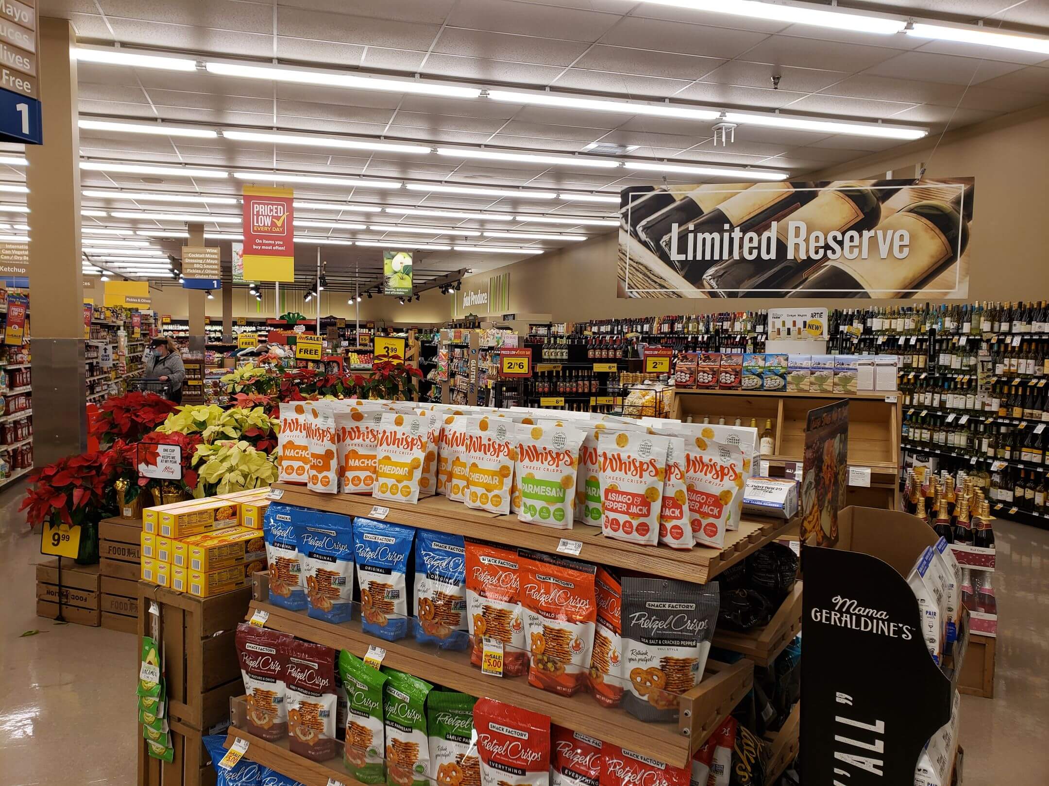 Henderson Pointe Food Lion Interior 2